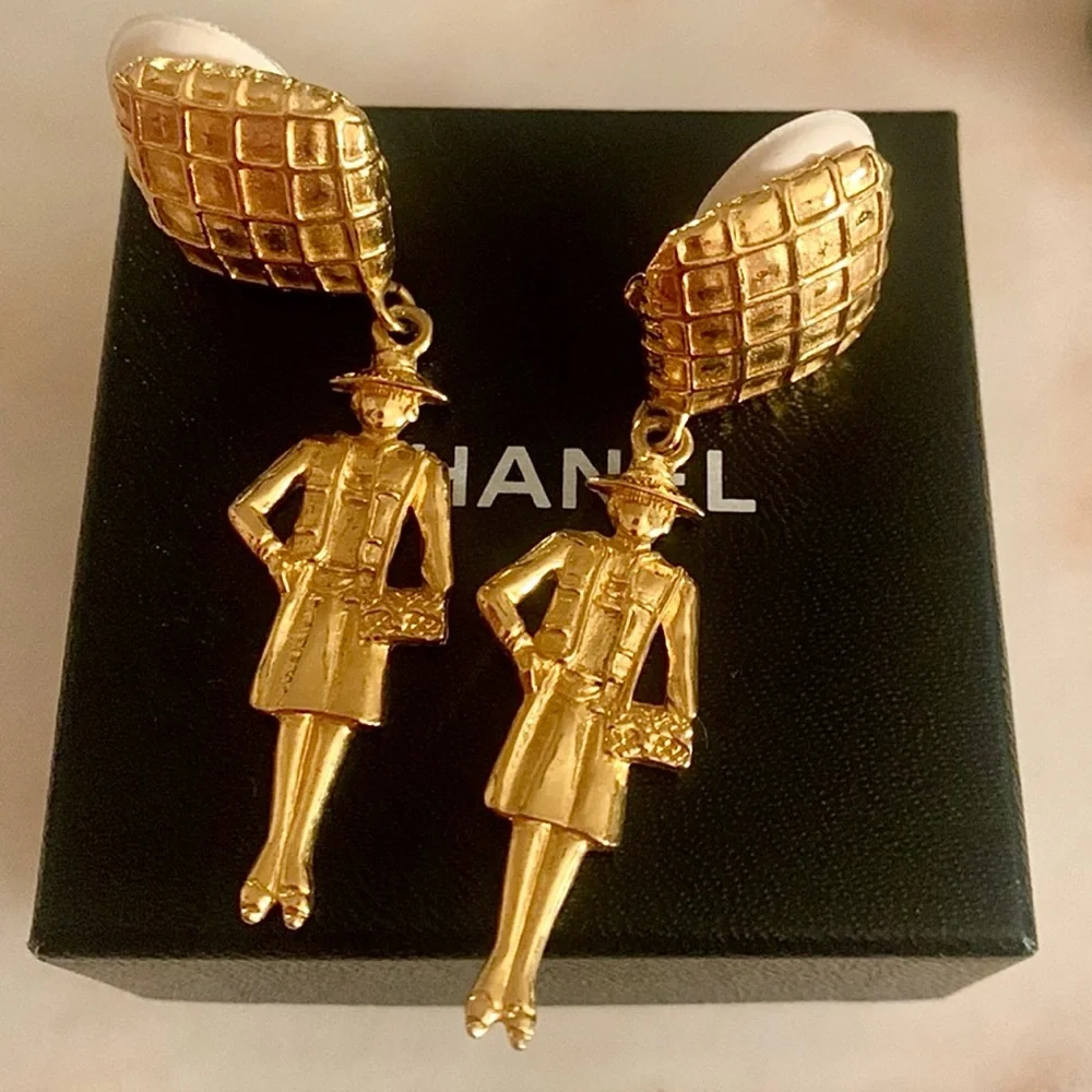 CHANEL Rare Madame Coco Drop Earrings Vintage